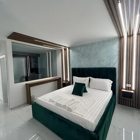 Aparthotel Comfort 4*